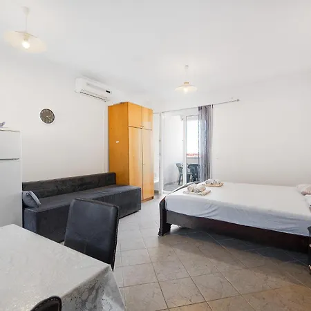 1 Bedroom Awesome In