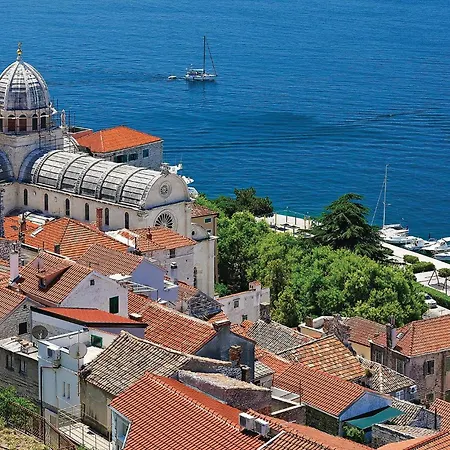 Apartmán 1 Bedroom Cozy In Pirovac